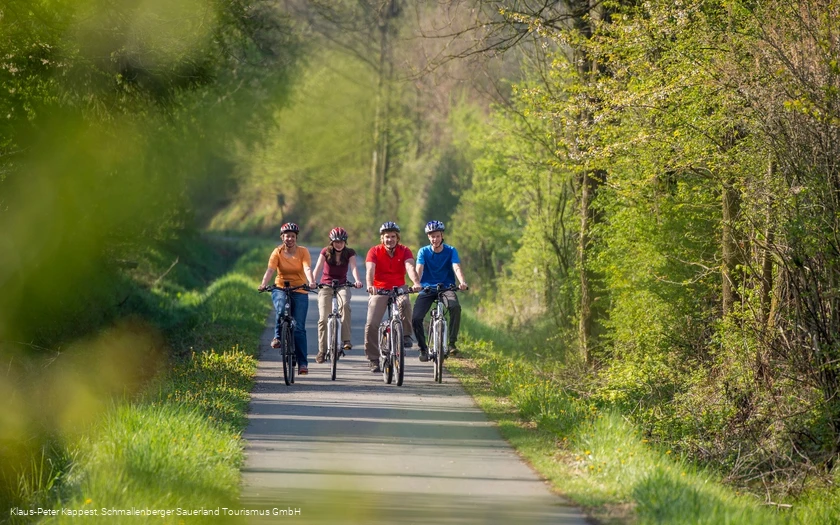Entspanntes Radfahren auf alten Bahntrassen