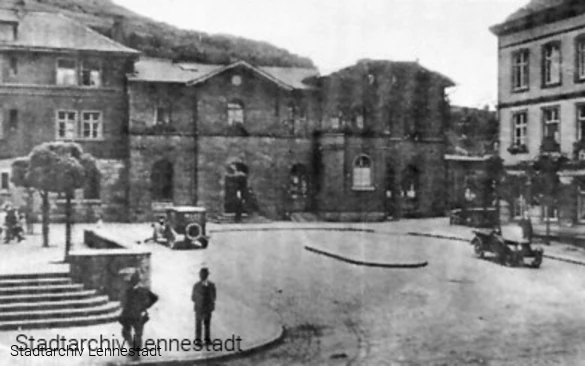 Der Bahnhofsvorplatz in den 1930 Jahren