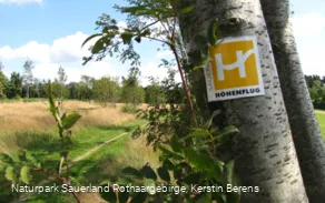 Wegezeichen Sauerland-Höhenflug bei Altastenberg