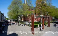 Glockenspiel am Rande der Fußgängerzone