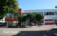 Werdohl_Stadtbücherei_Eingangsbereich.jpg