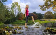 Sprung über das Wasser
