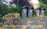 Lourdes-Grotte Kreuzweg.jpg