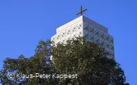ev-kirche-willingen-turm c) tourist-info-willingen-klaus-peter-kappest.jpg