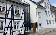 Heimathaus mit Anbau.jpg