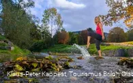 Sprung über das Wasser