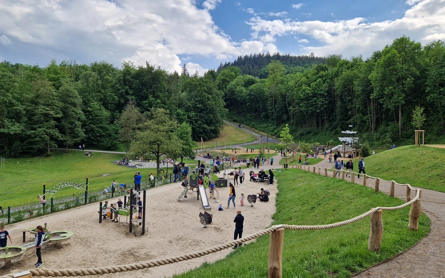 Erlebnisspielplatz Piratenbucht Hennesee