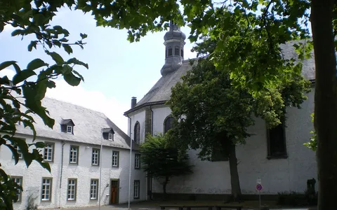 Nikolaikirche Außen.JPG