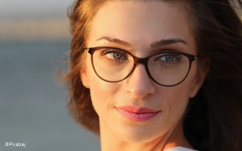 glasses-4071873_1280.jpg