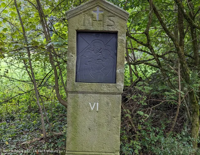 2685899