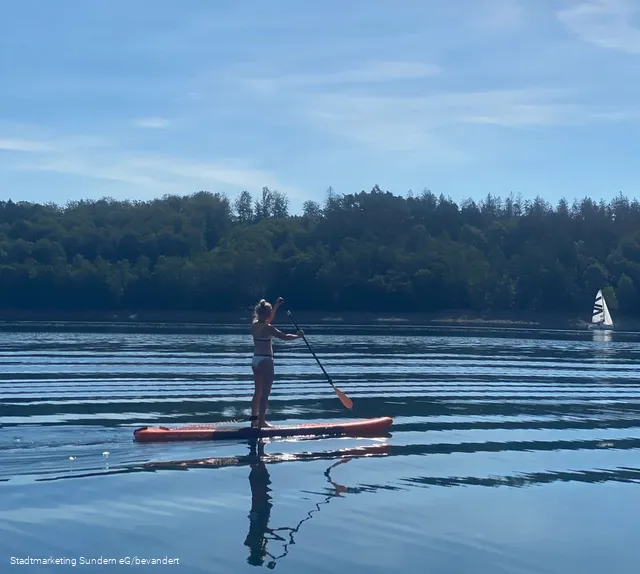 Stand up paddling