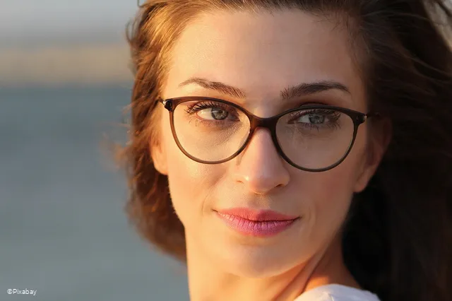 glasses-4071873_1280.jpg