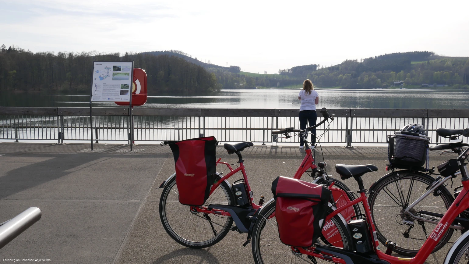 Fahrräder Hennedamm