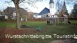 Blick auf die Kirche in Berge