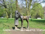 Mädchen mit Fohlen (Skulptur im Kurpark)