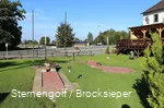 Minigolfanlage mit Blick auf die Karlshöhe