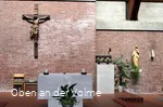 Der Altarbereich der Kirche