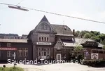 2376722