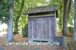Historischer Haferkasten im Kirchenumfeld