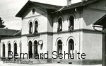 Das 1. Stationsgebäude, erbaut 1872