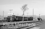 Ein Sonderzug mit 332 142-9 hat am 10.04.1976 aus Schmallenberg kommend Wennemen erreicht