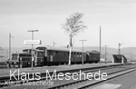 Ein Sonderzug mit 332 142-9 hat am 10.04.1976 aus Schmallenberg kommend Wennemen erreicht
