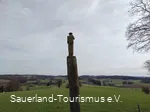Scheuerpfahl Der in die Ferne schaut